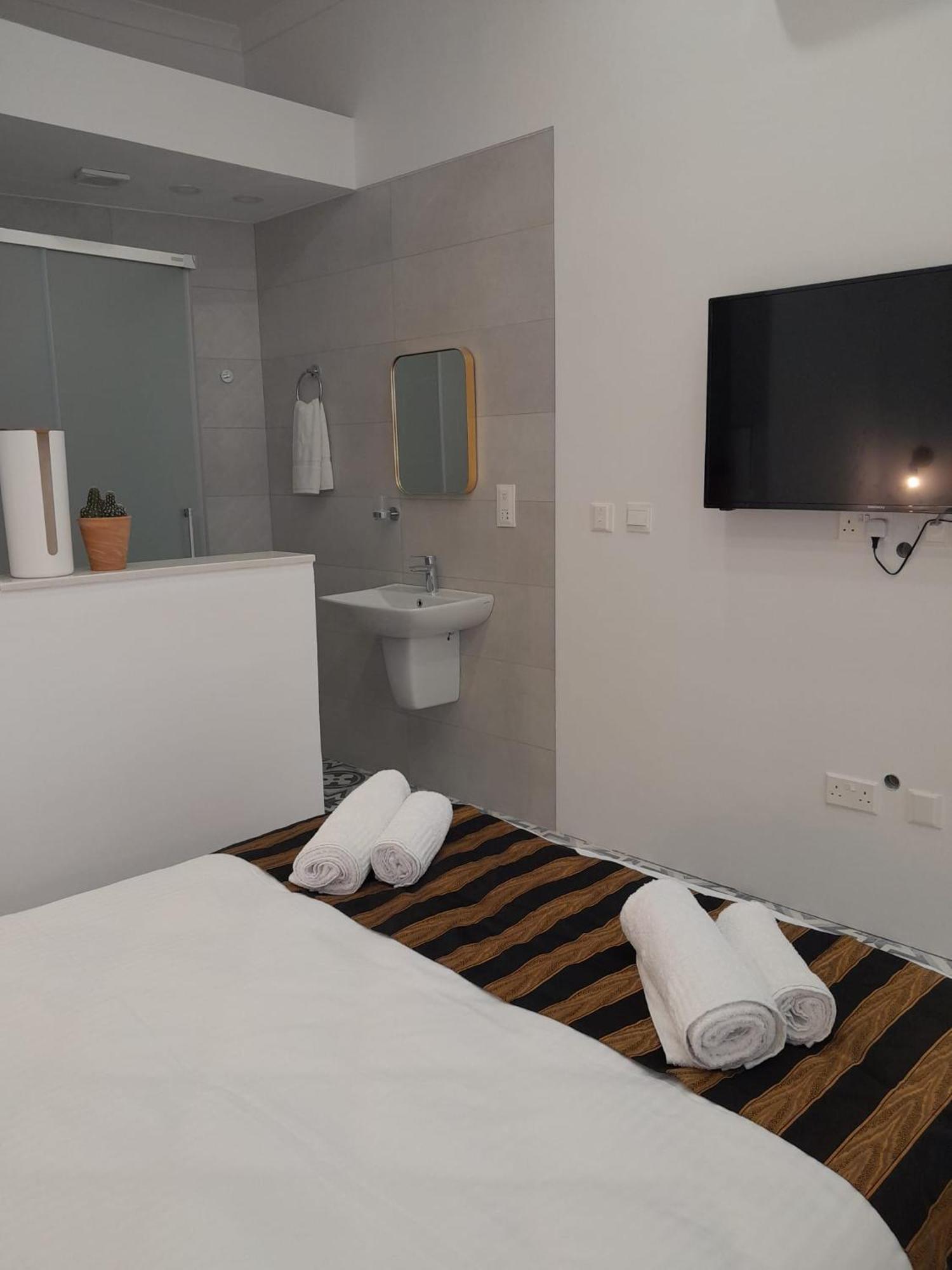 Charming Town House In Cospicua, Valperga Cospicua