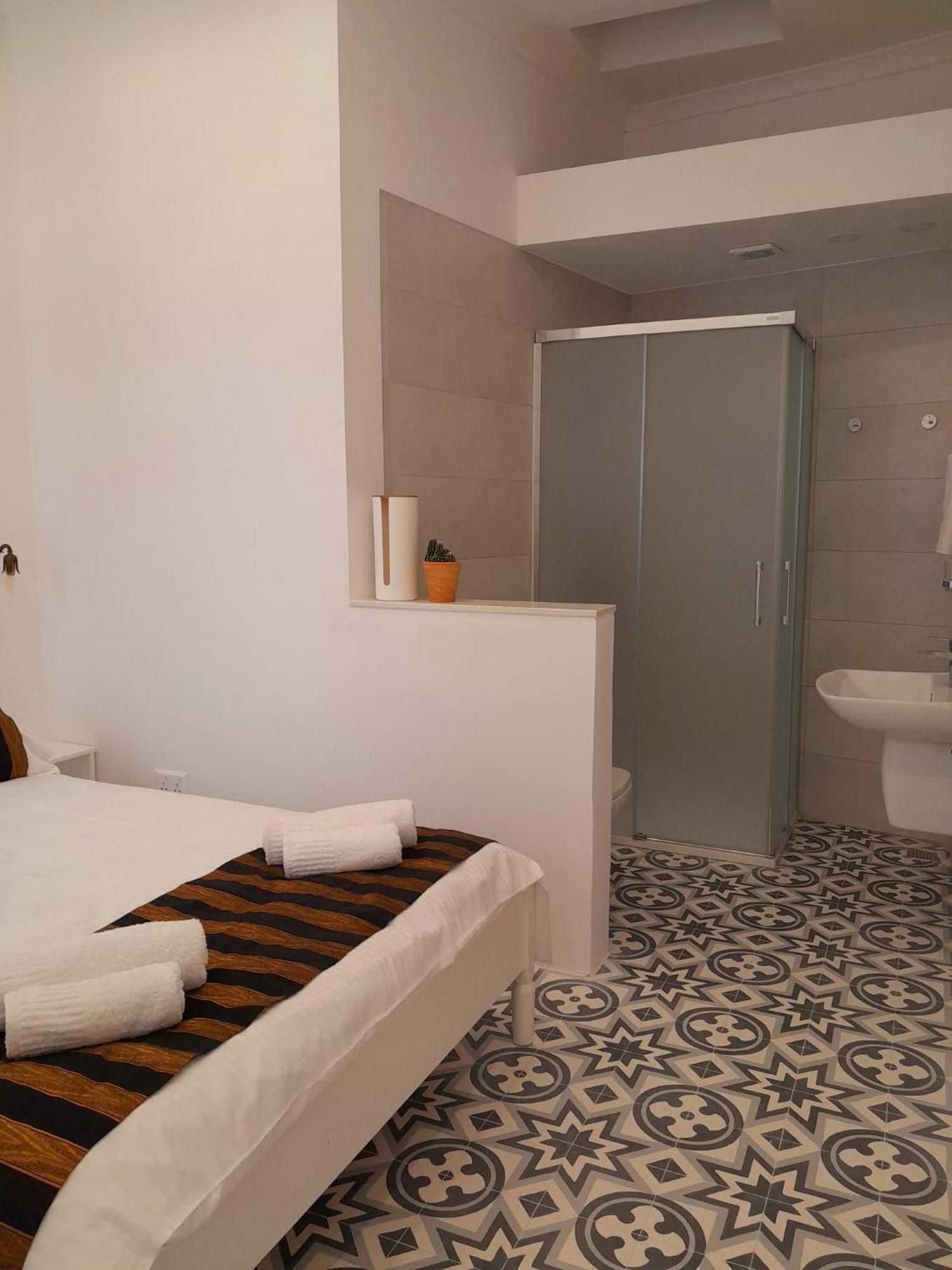 Apartment Charming Town House In Cospicua, Valperga *